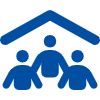 Icono azul de tres personas bajo un techo, simboliza protección.