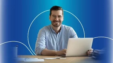 persona trabajando con una notebook